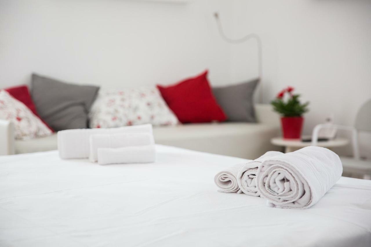 Uliwood Hotel Caltanissetta Buitenkant foto